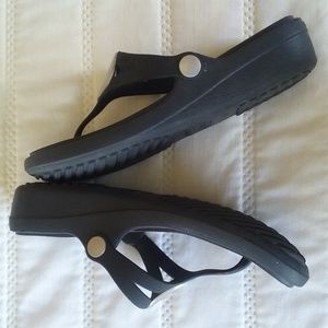 Crocks black sandals Women's 8